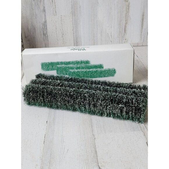 Dept 56 52662 Flexible Sisal Hedge village accessory xmas set - Picture 1 of 9